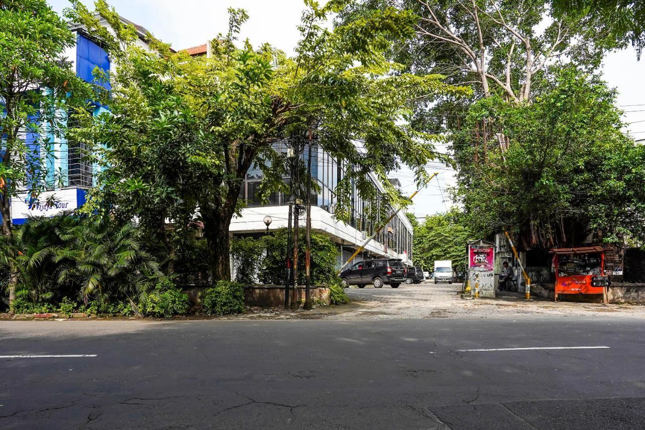 Hotel Spot On 90147 Gosepa Ambengan Plaza Surabaja Zewnętrze zdjęcie