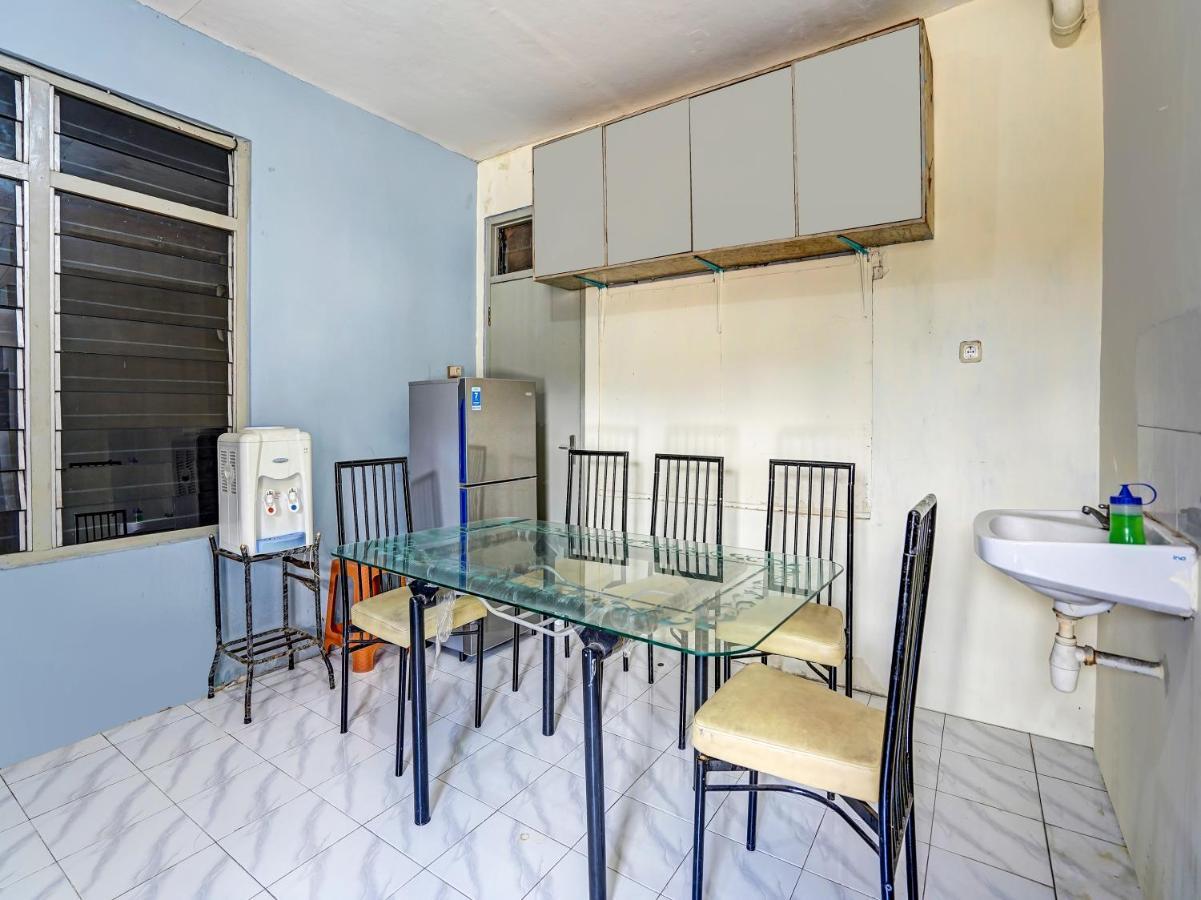 Hotel Spot On 90147 Gosepa Ambengan Plaza Surabaja Zewnętrze zdjęcie