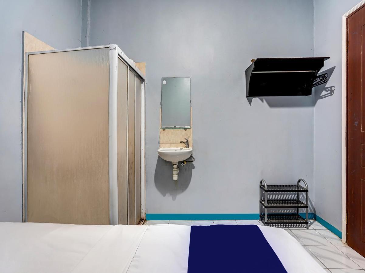 Hotel Spot On 90147 Gosepa Ambengan Plaza Surabaja Zewnętrze zdjęcie