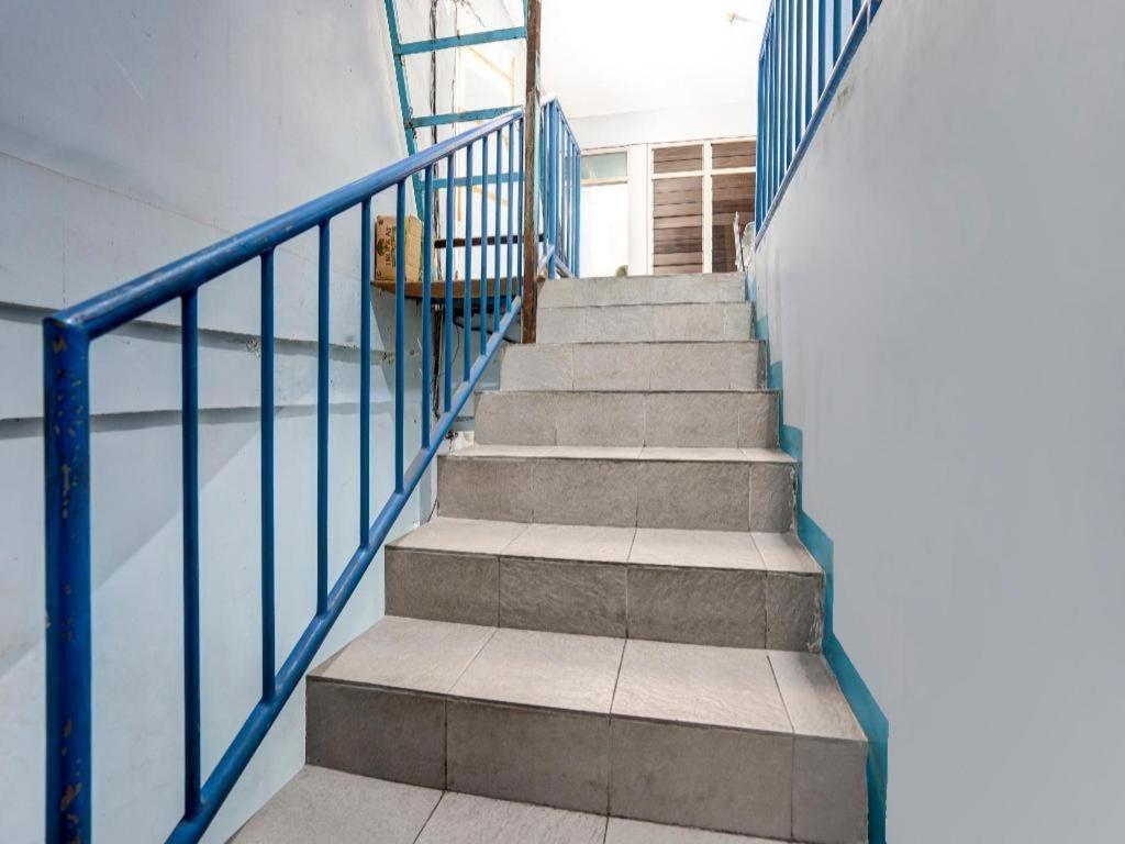 Hotel Spot On 90147 Gosepa Ambengan Plaza Surabaja Zewnętrze zdjęcie
